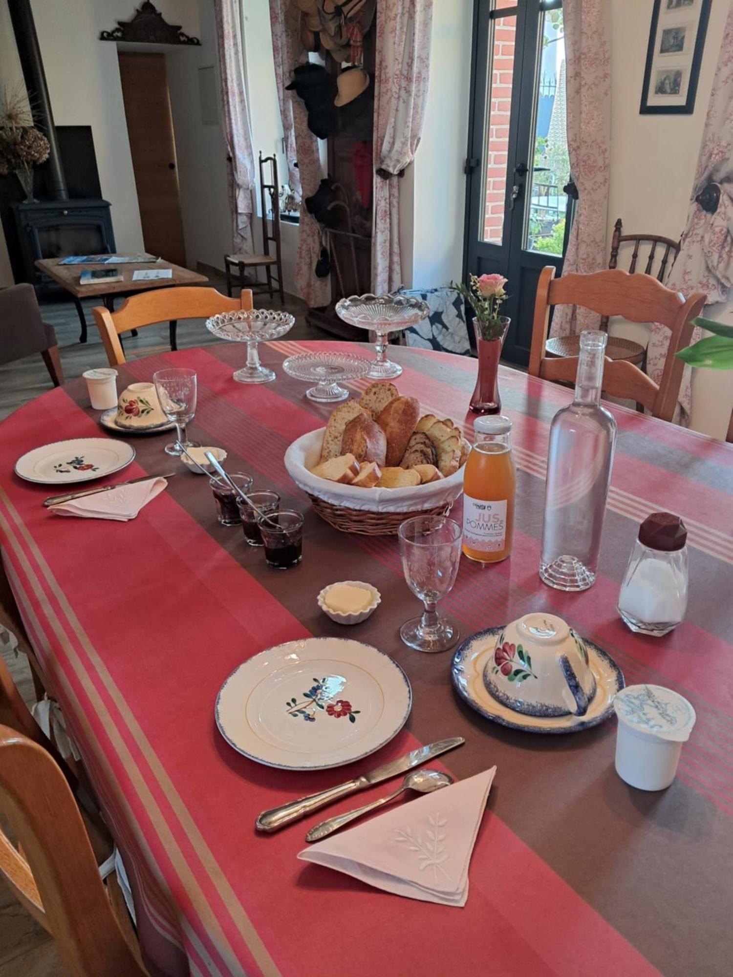 Le Jardin Bed and Breakfast Coudeville Εξωτερικό φωτογραφία